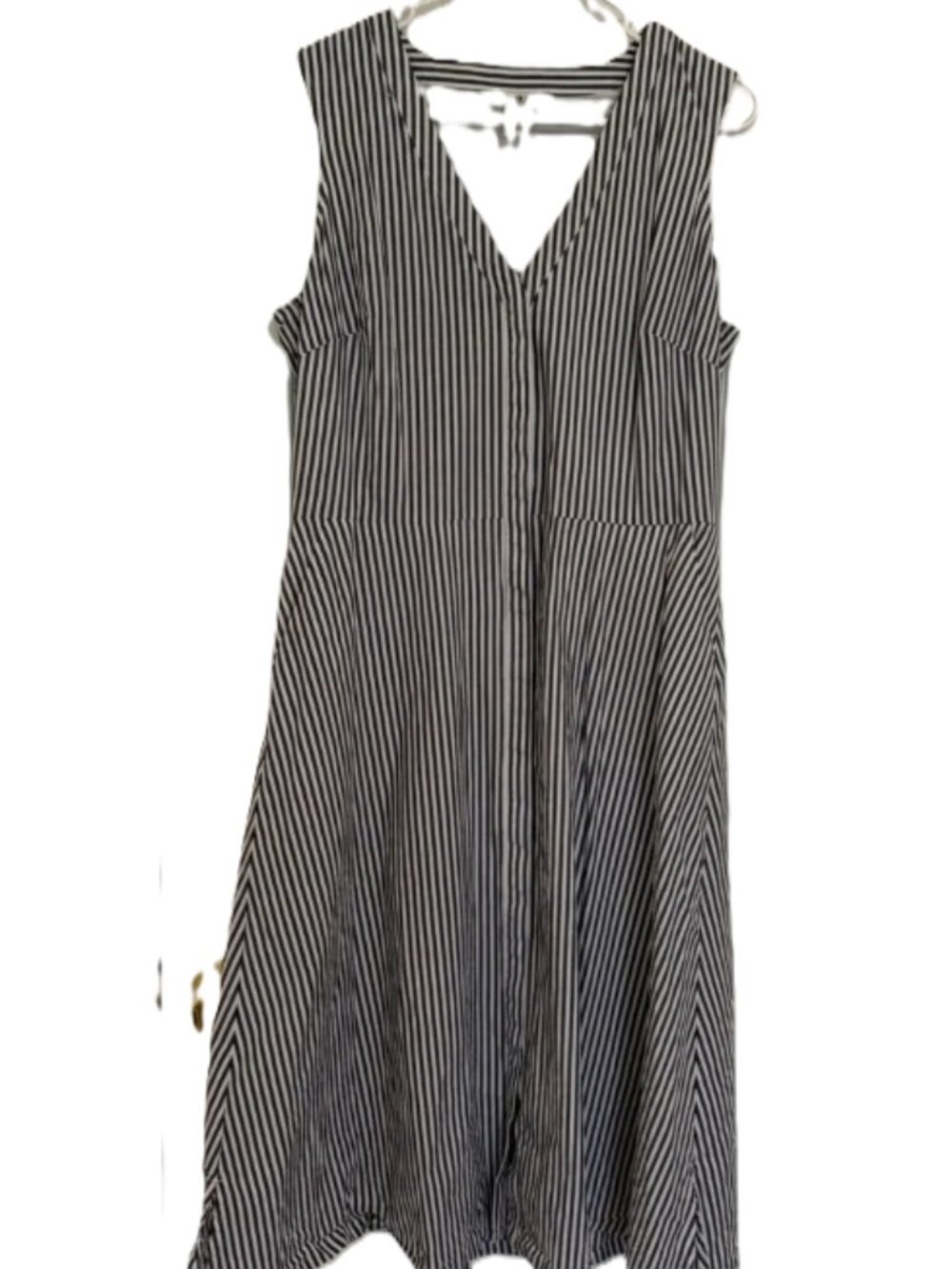 White House Black Market Sleeveless,‎ V-Neck Striped Dress